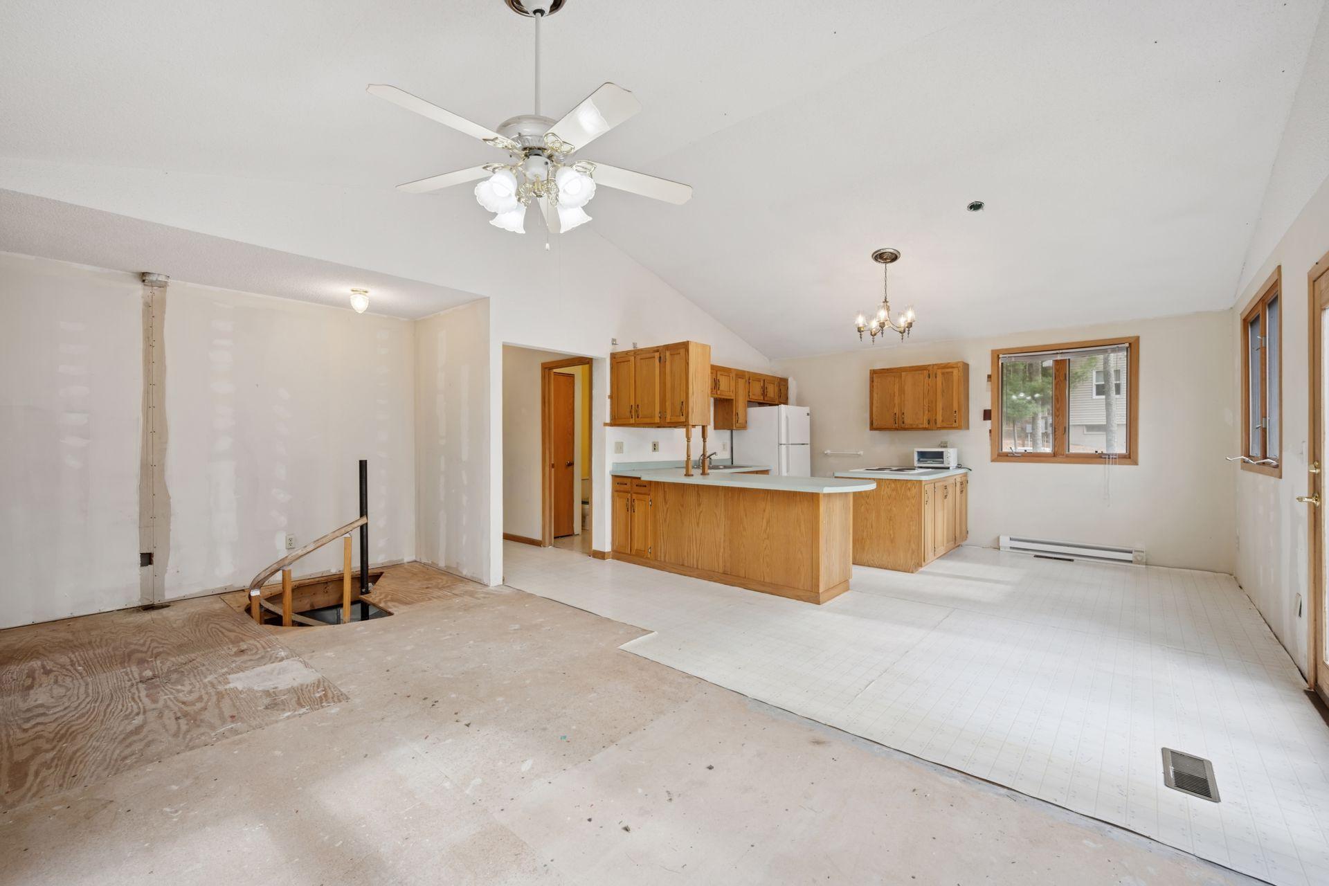 6767 Cranberry Lane NE