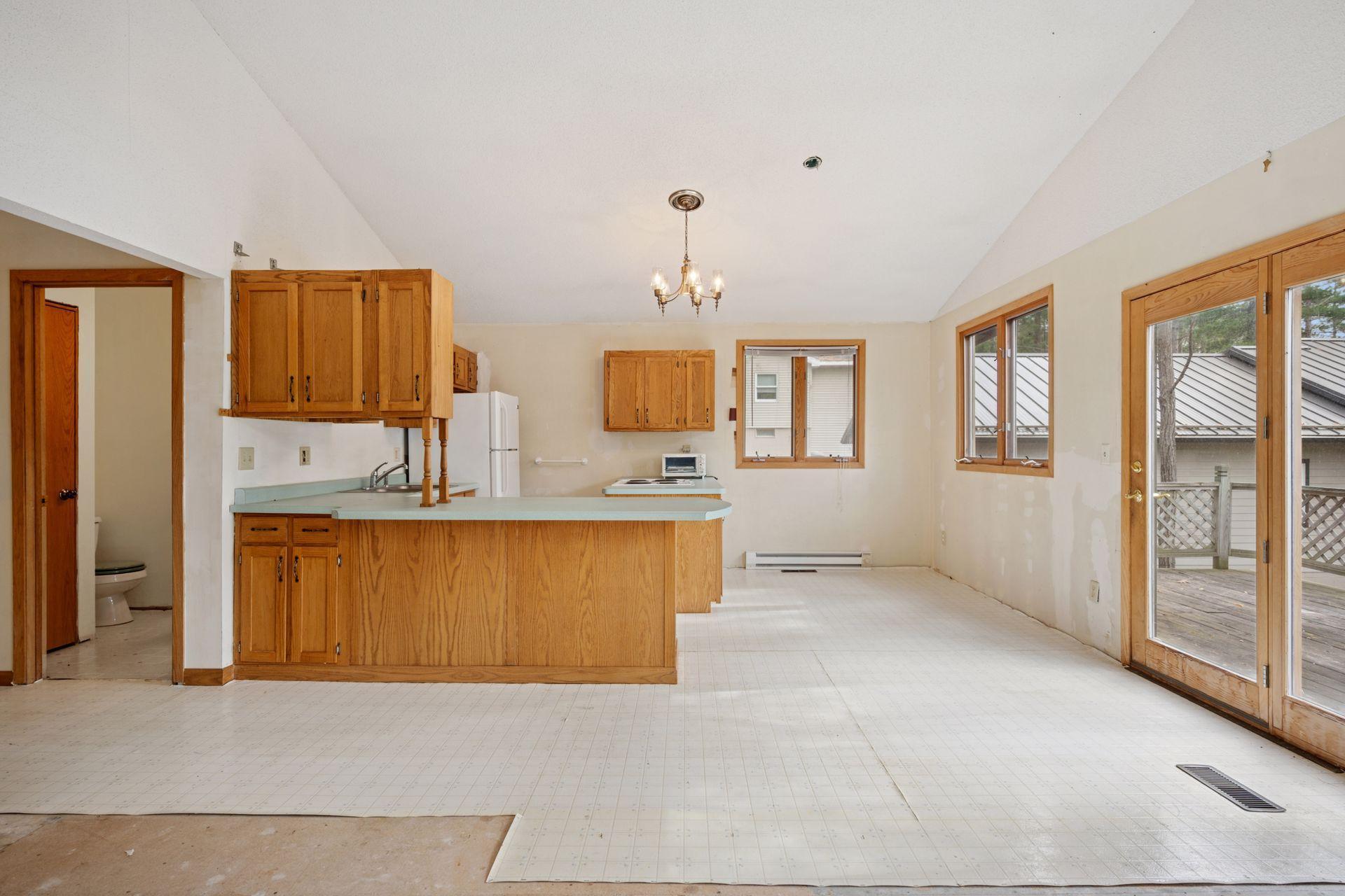 6767 Cranberry Lane NE