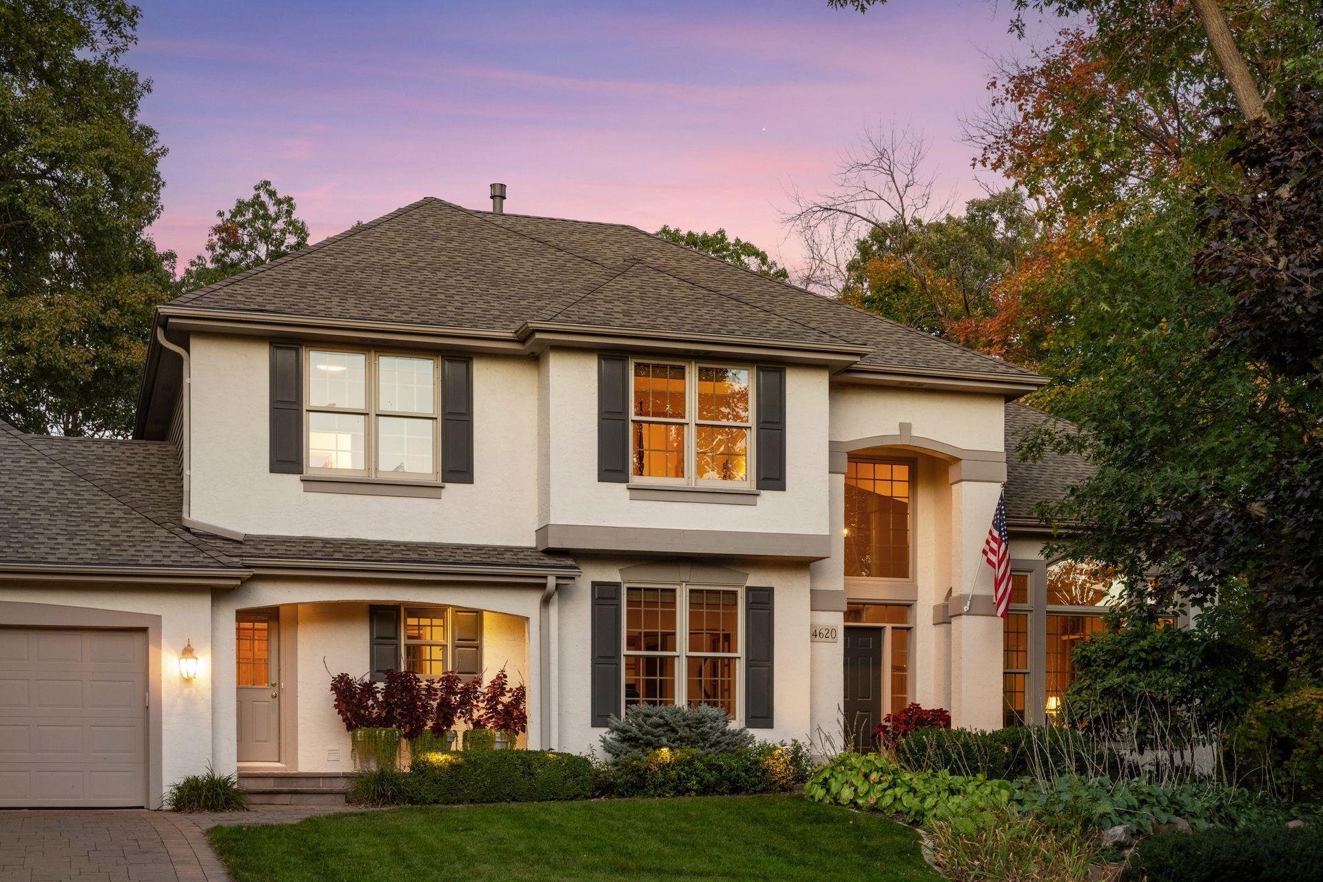 4620 Medina Lake Drive