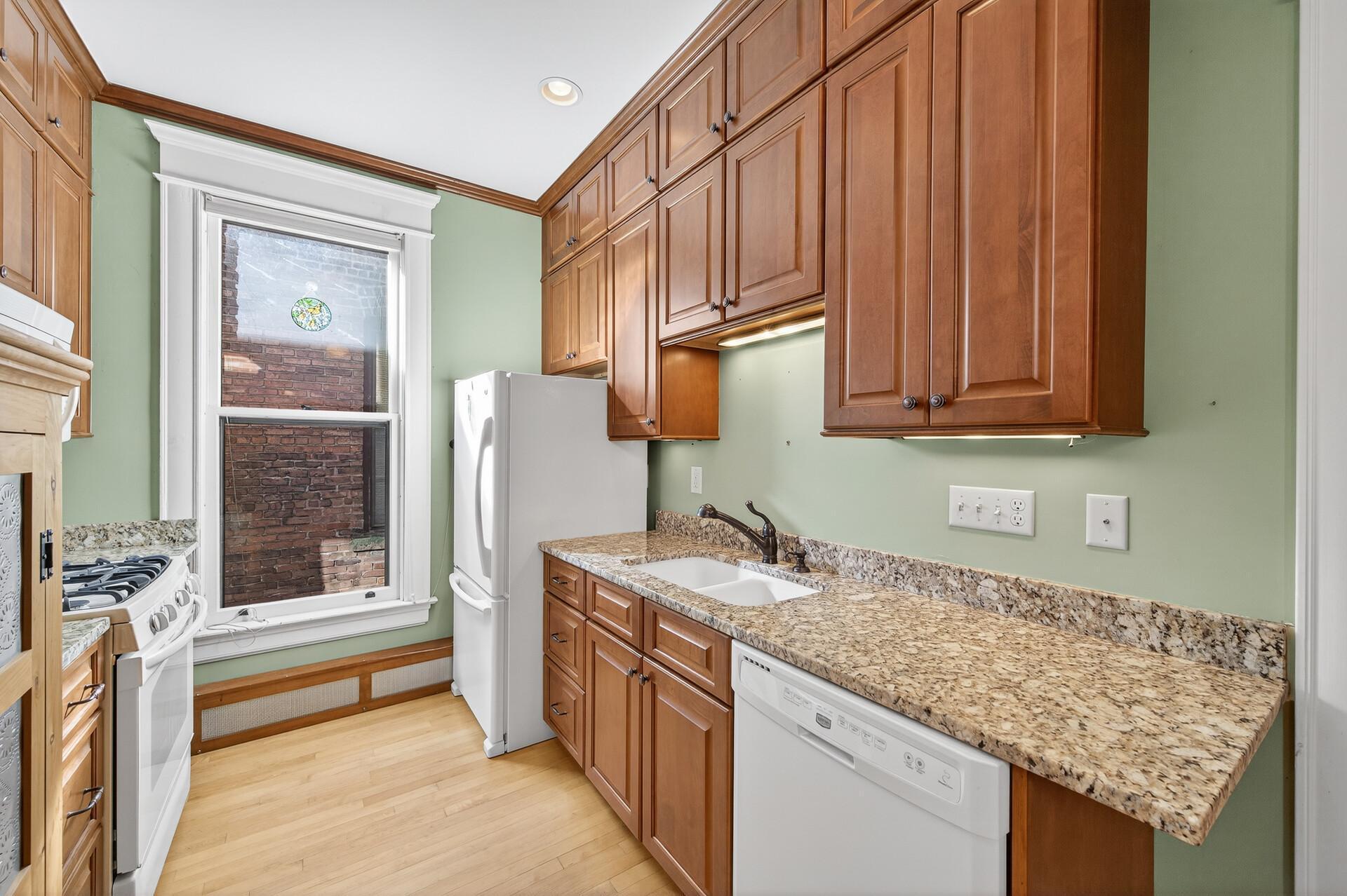 115 Western Avenue N Unit: 3M