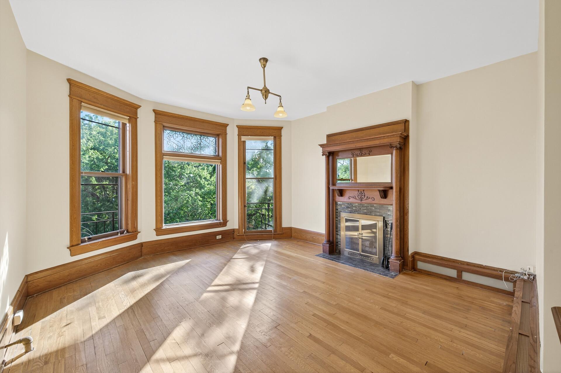 115 Western Avenue N Unit: 3M