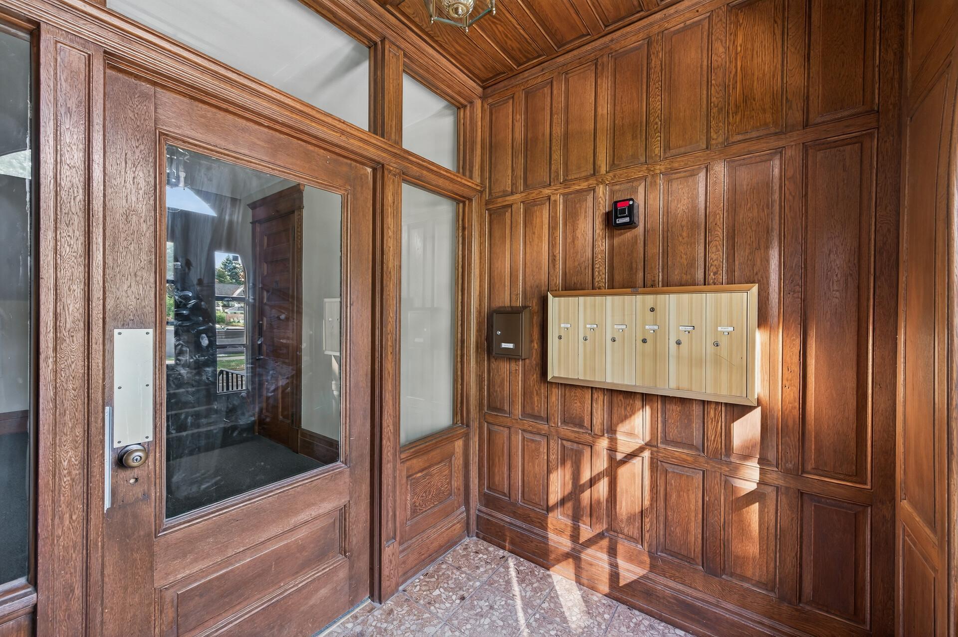 115 Western Avenue N Unit: 3M