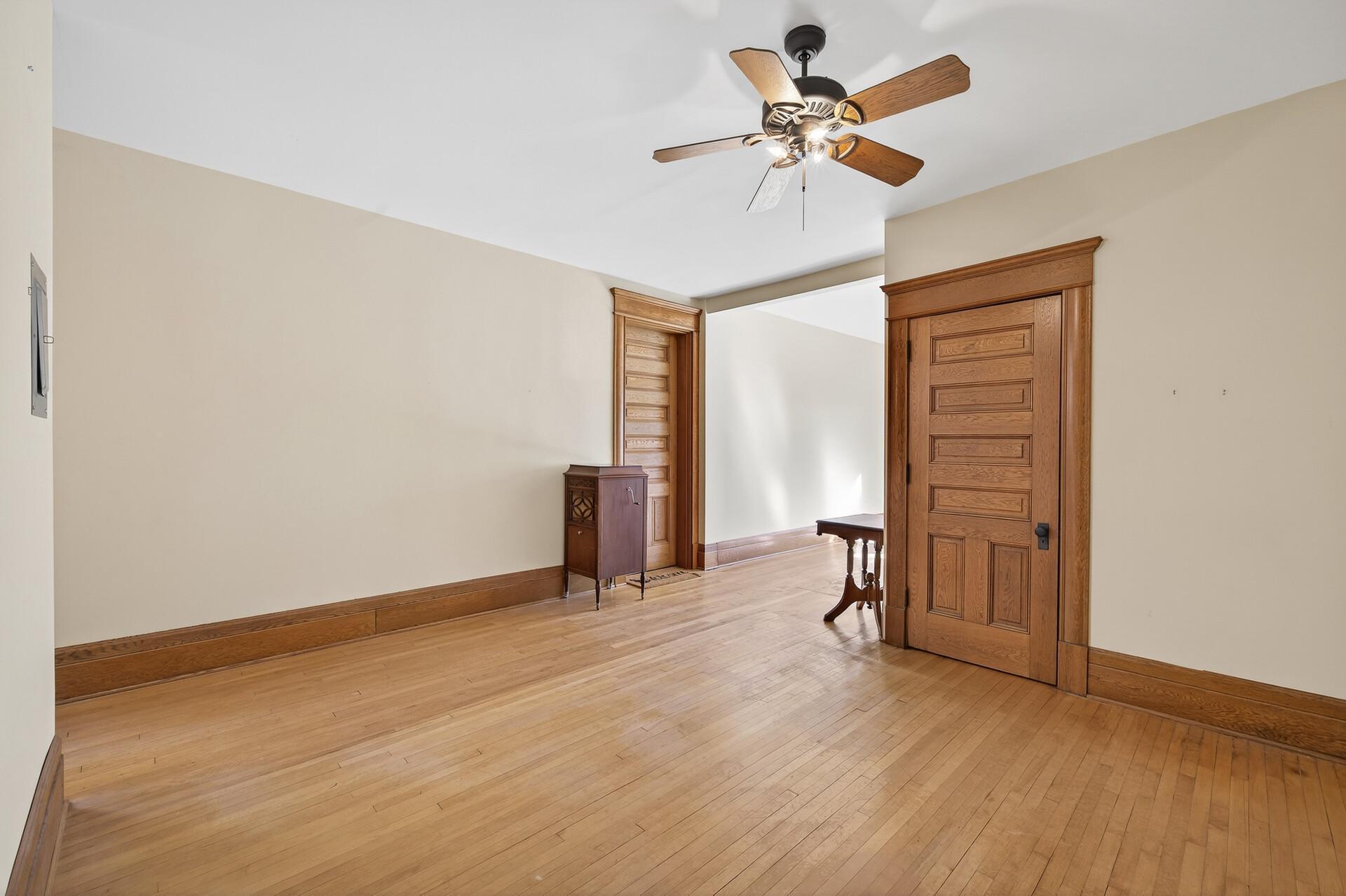 115 Western Avenue N Unit: 3M