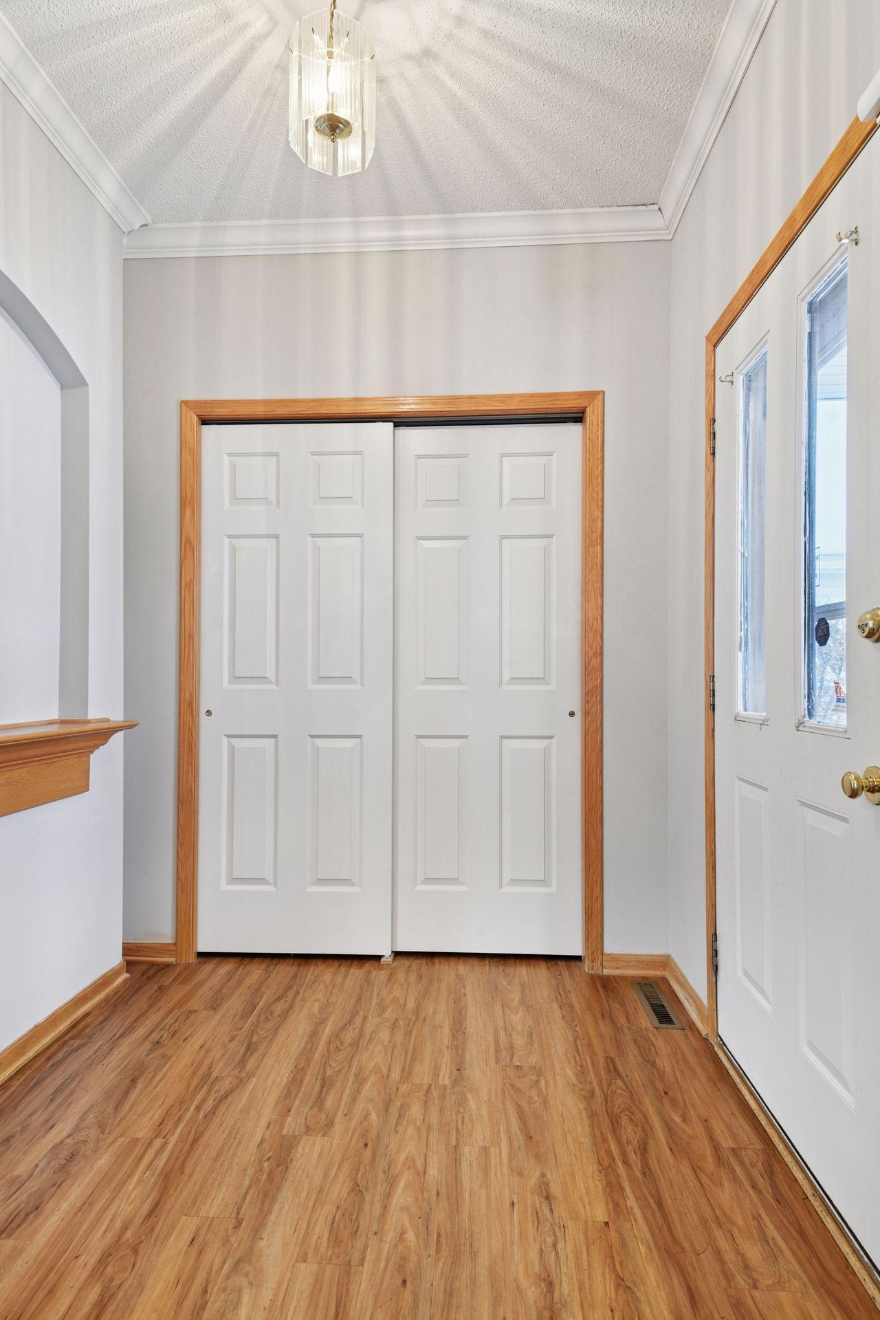 4125 Lawndale Lane N