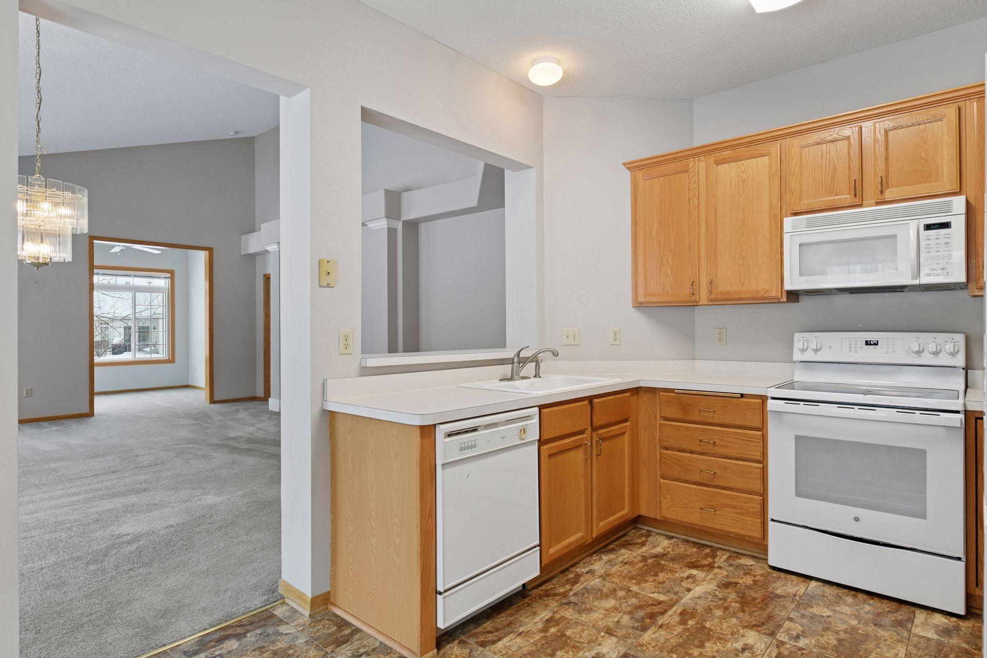 4125 Lawndale Lane N