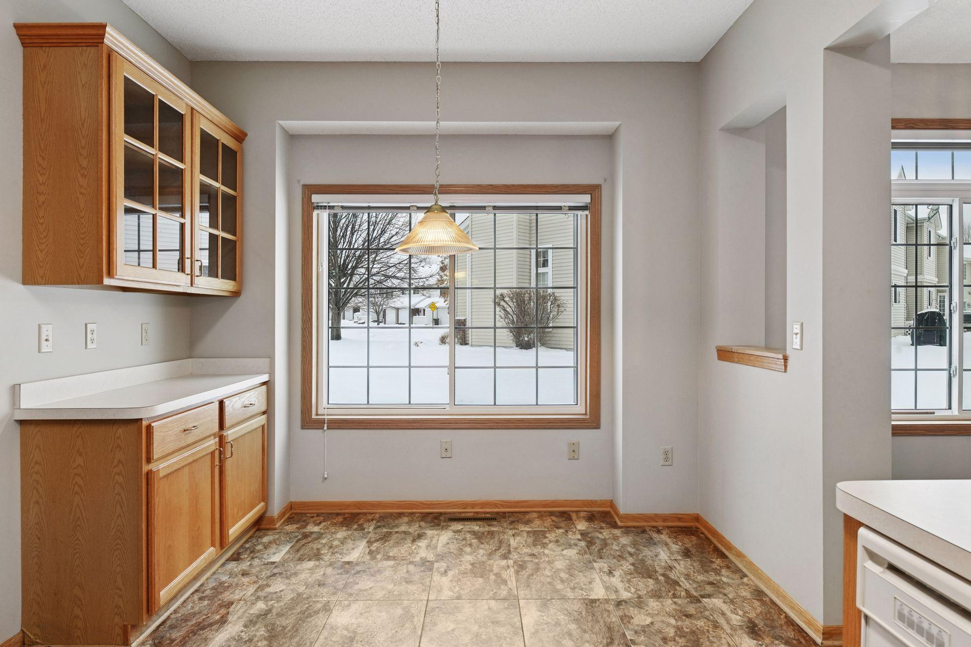 4125 Lawndale Lane N