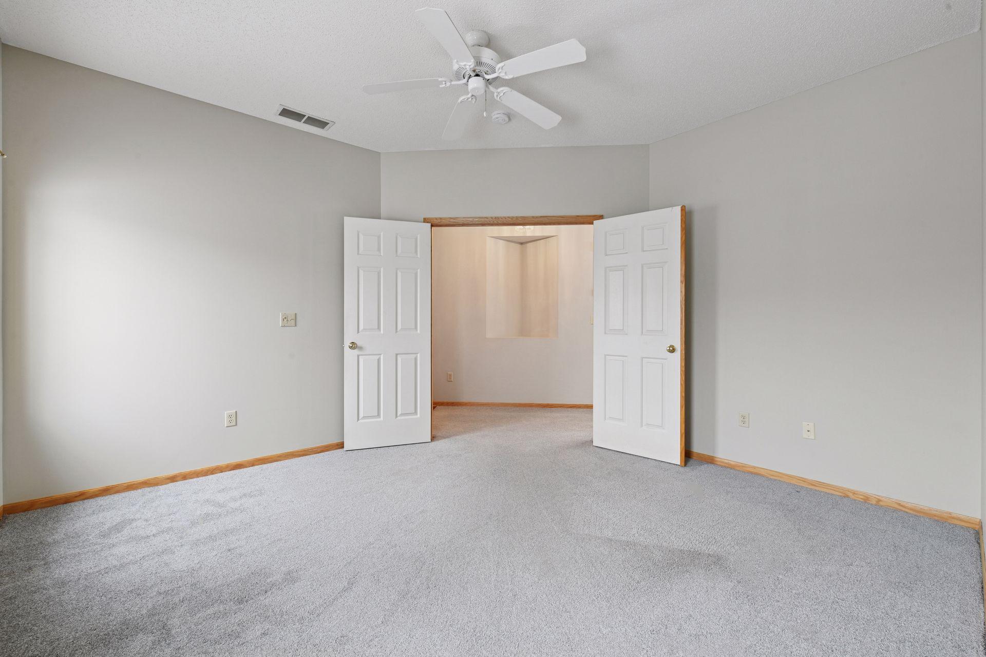 4125 Lawndale Lane N