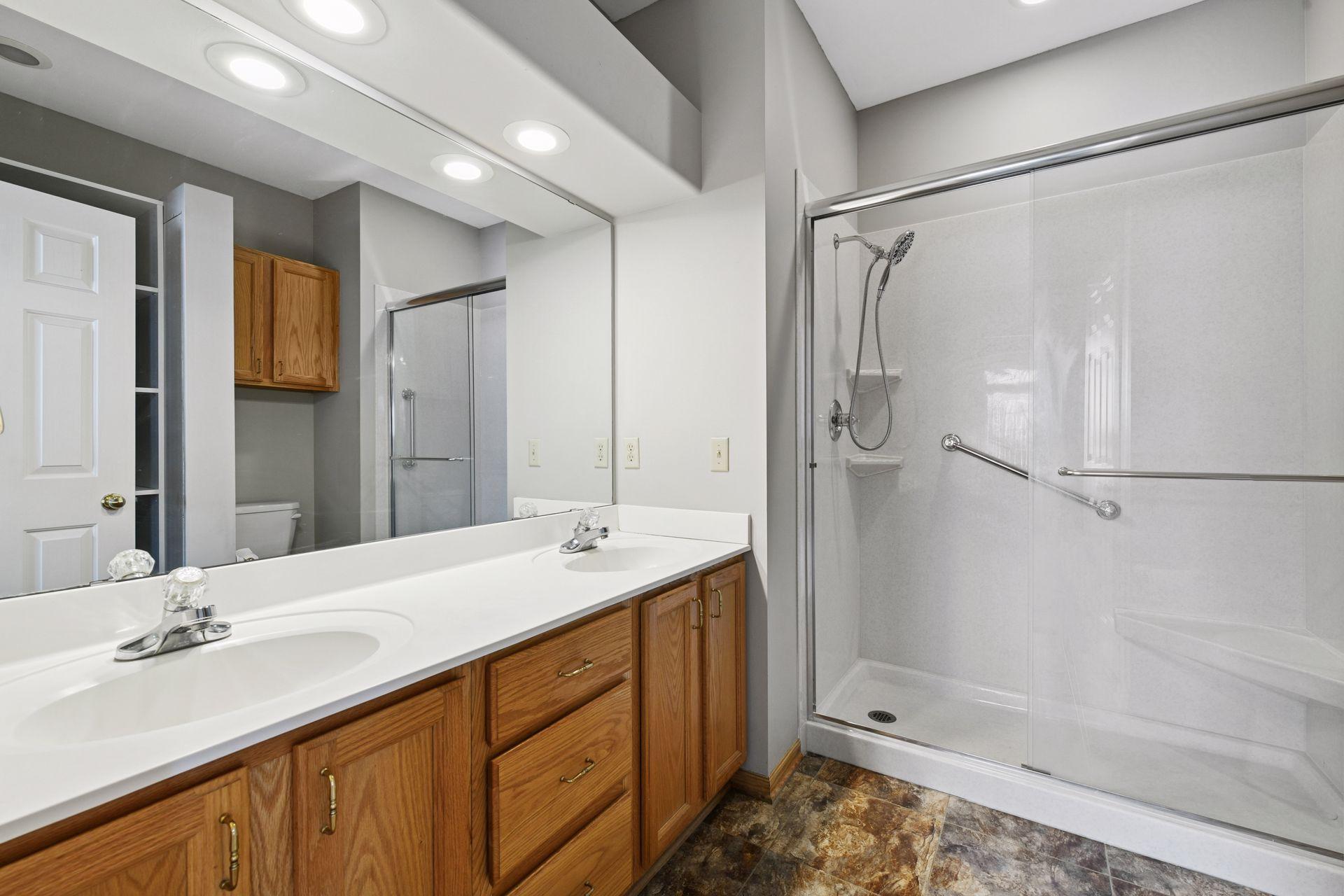 4125 Lawndale Lane N