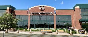 4125 Lawndale Lane N