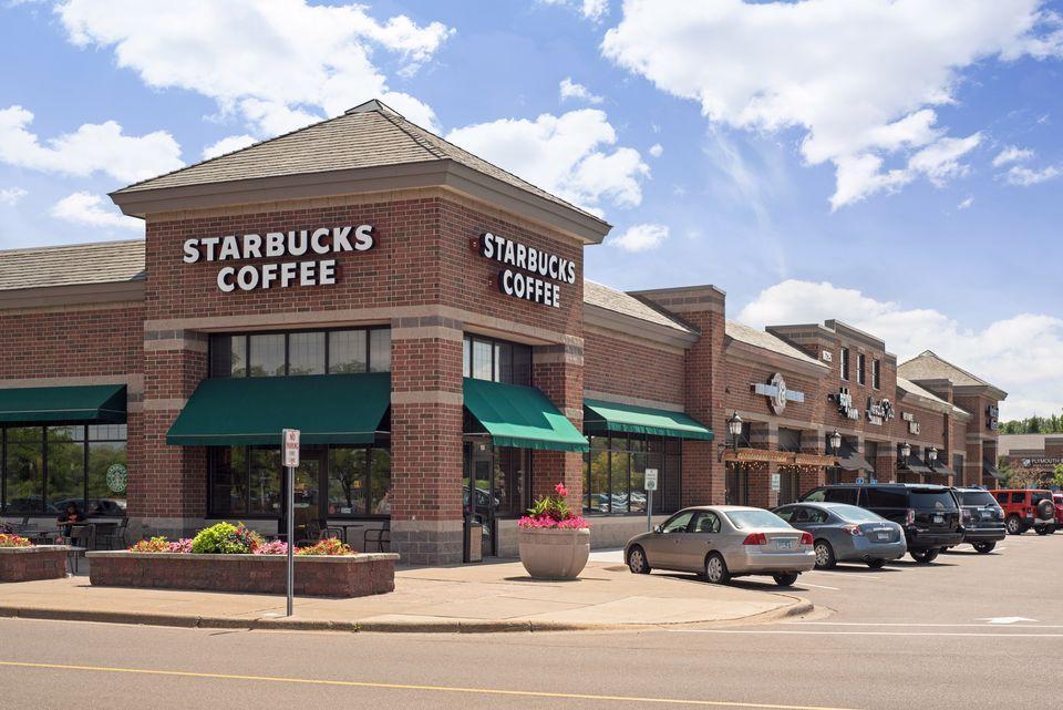 4125 Lawndale Lane N