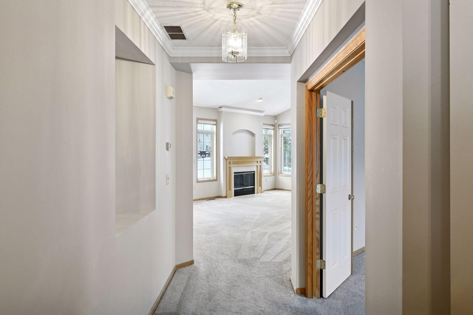 4125 Lawndale Lane N