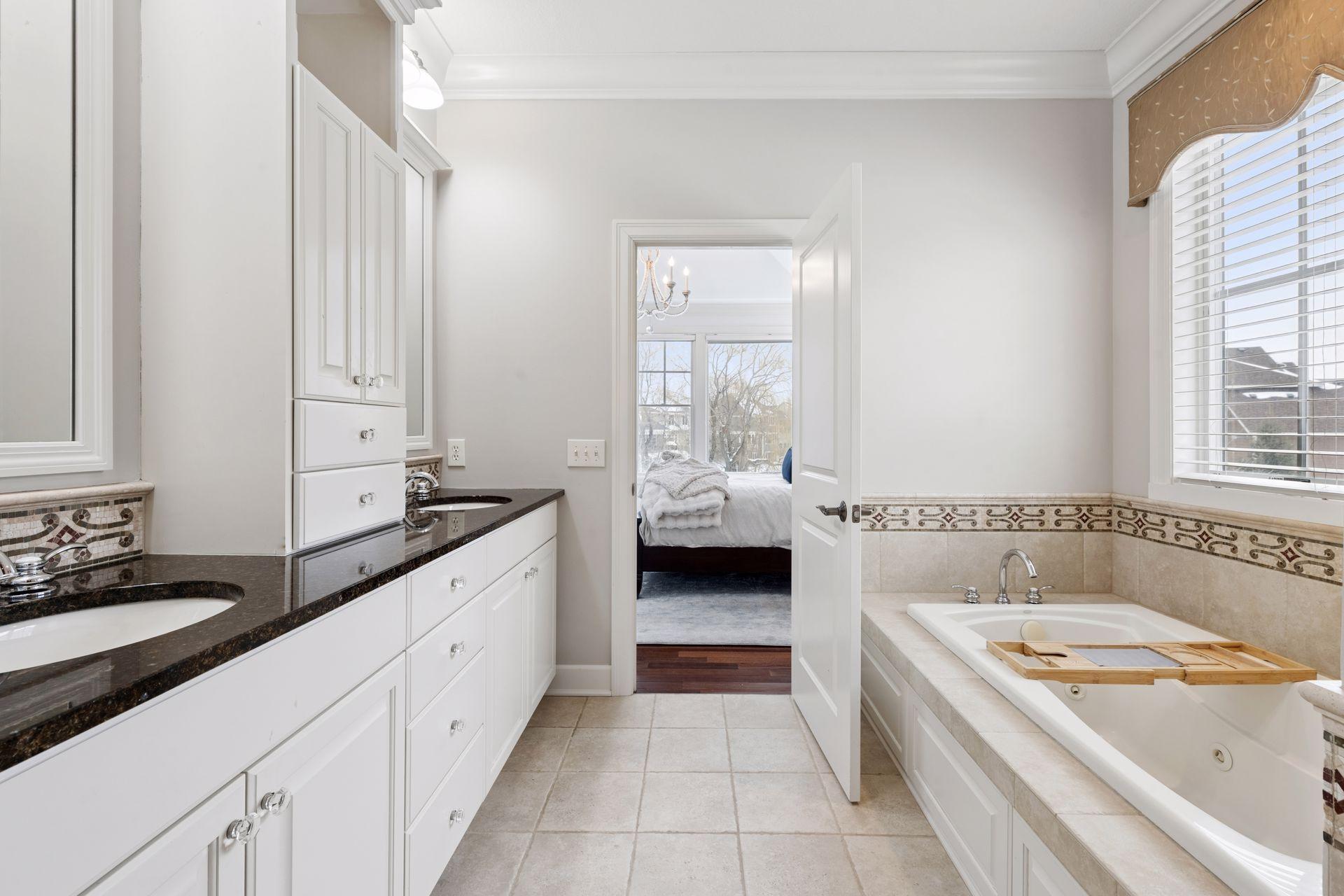 4629 Bluebell Trail N