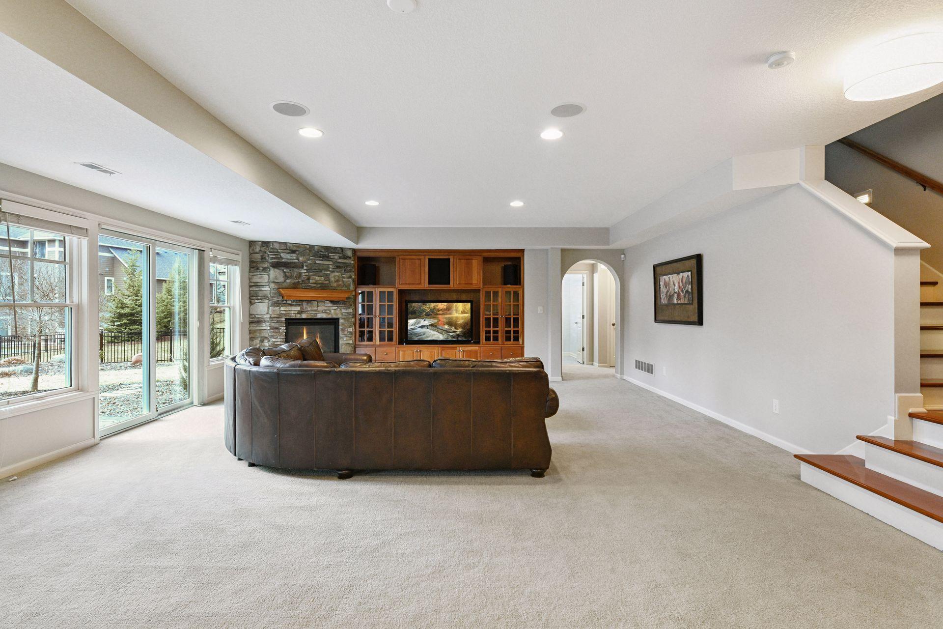 4629 Bluebell Trail N