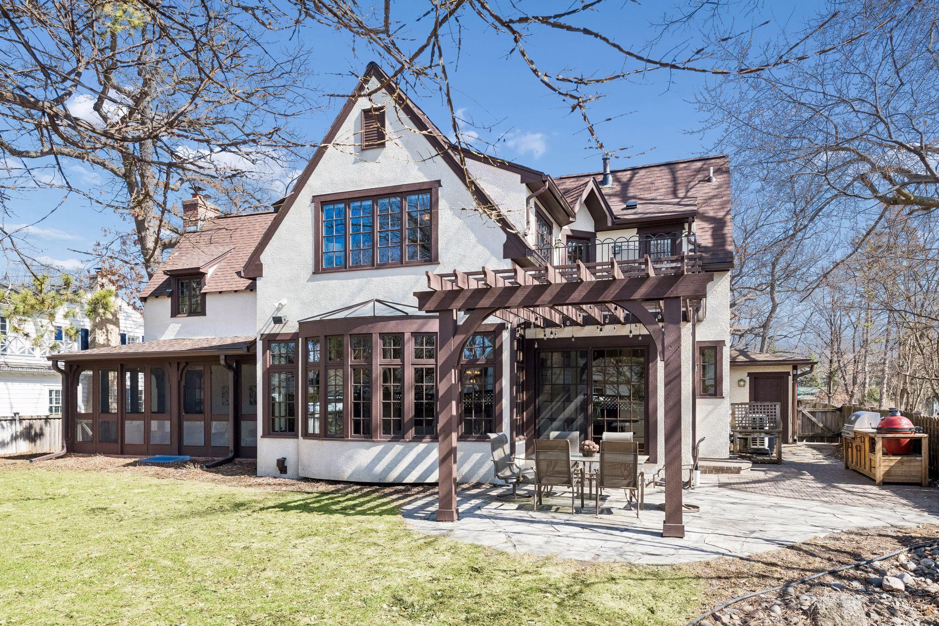 224 Oakwood Road