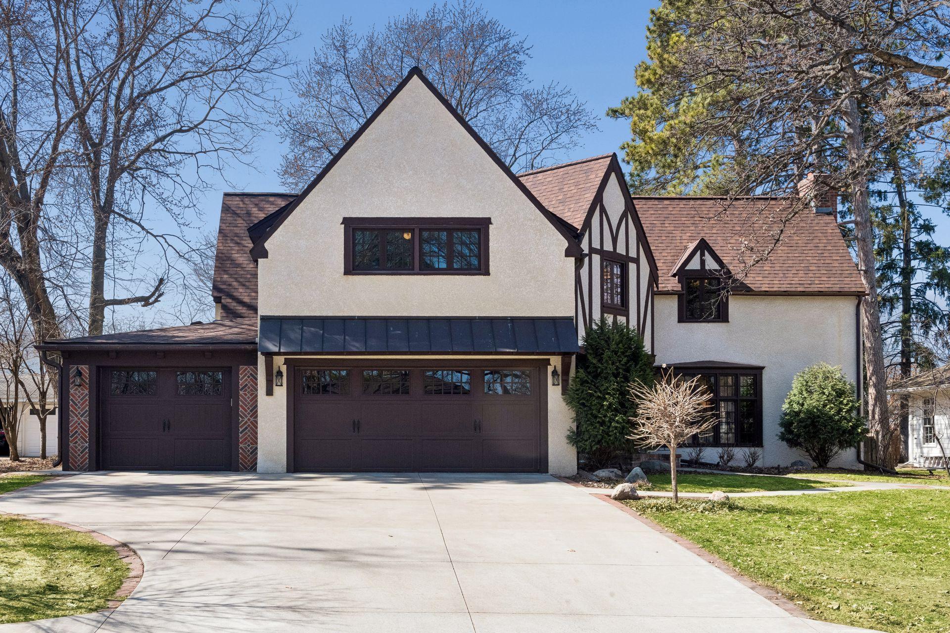 224 Oakwood Road