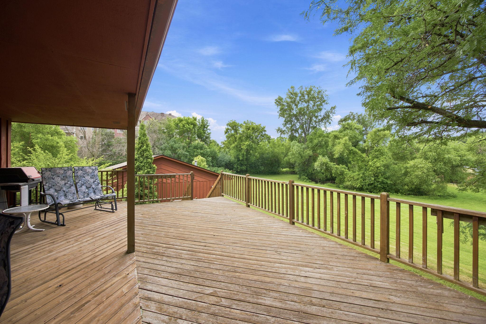 6225 Vicksburg Lane N