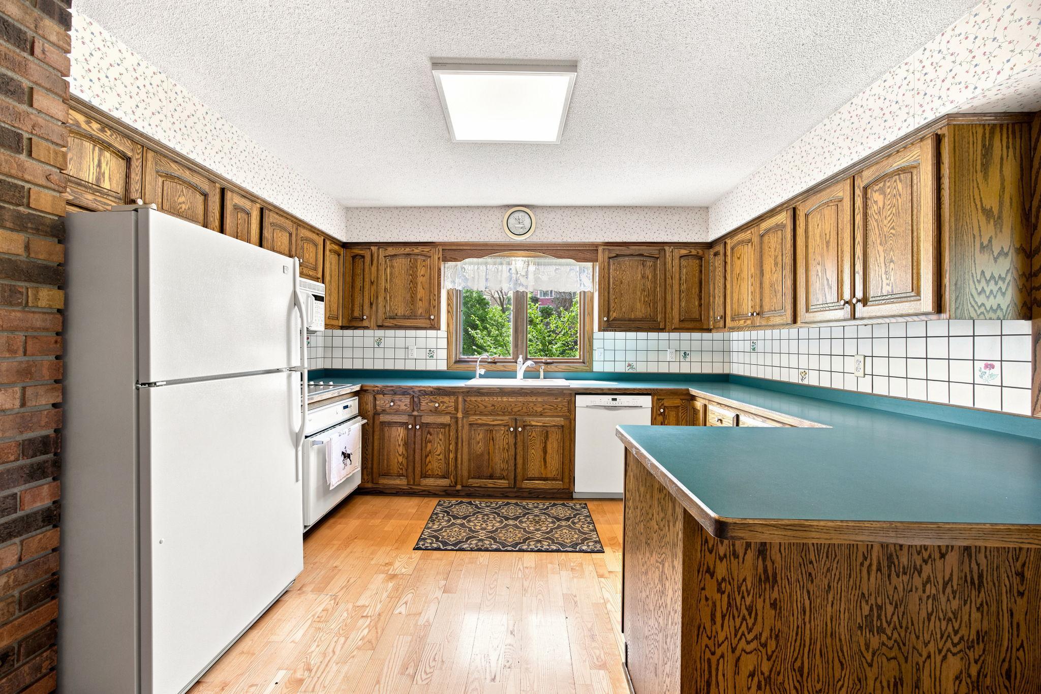 6225 Vicksburg Lane N