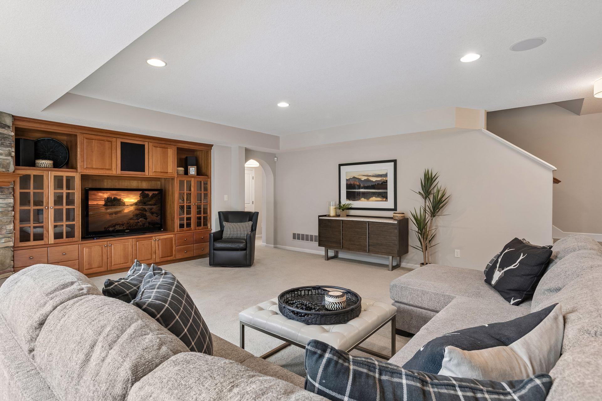 4629 Bluebell Trail N