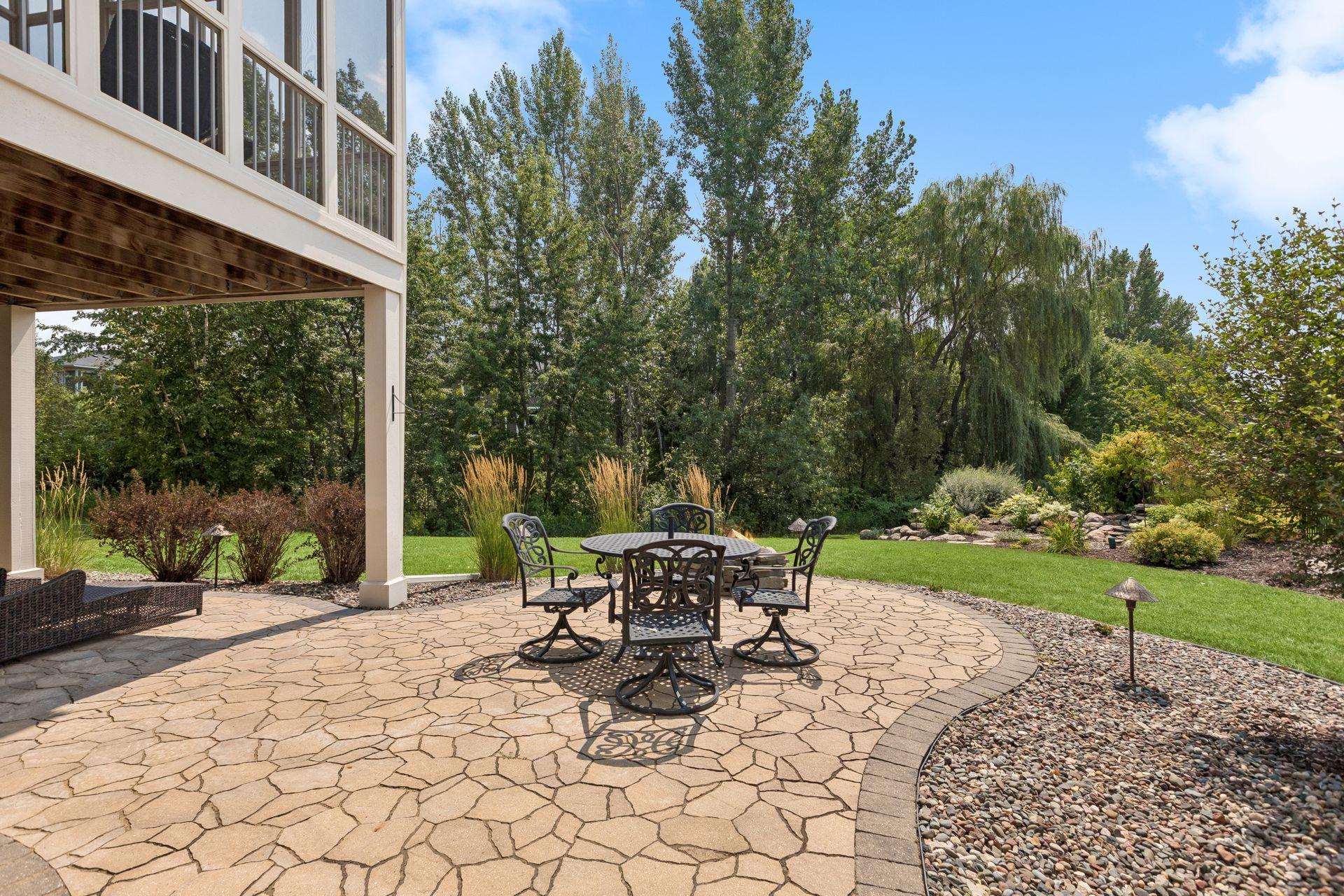4629 Bluebell Trail N