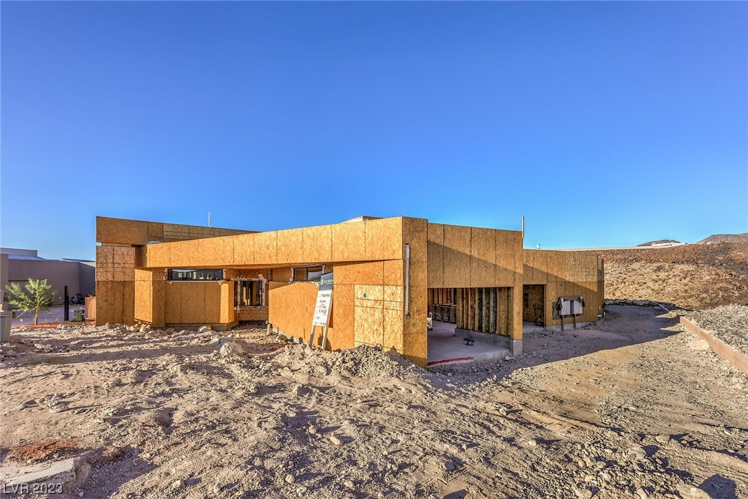 717 Dragon Peak Drive