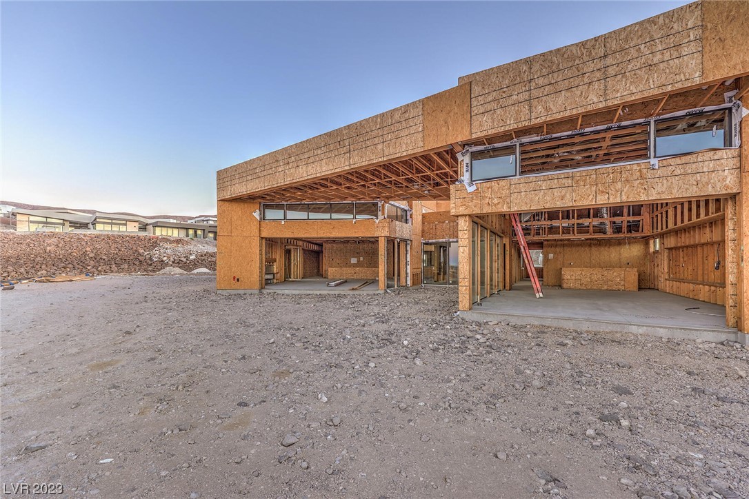 717 Dragon Peak Drive