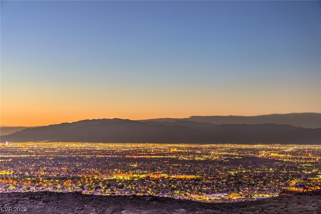 717 Dragon Peak Drive