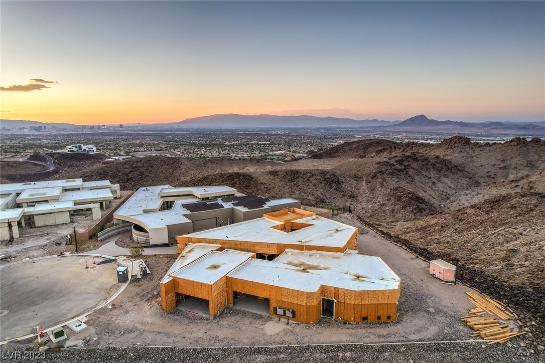 717 Dragon Peak Drive