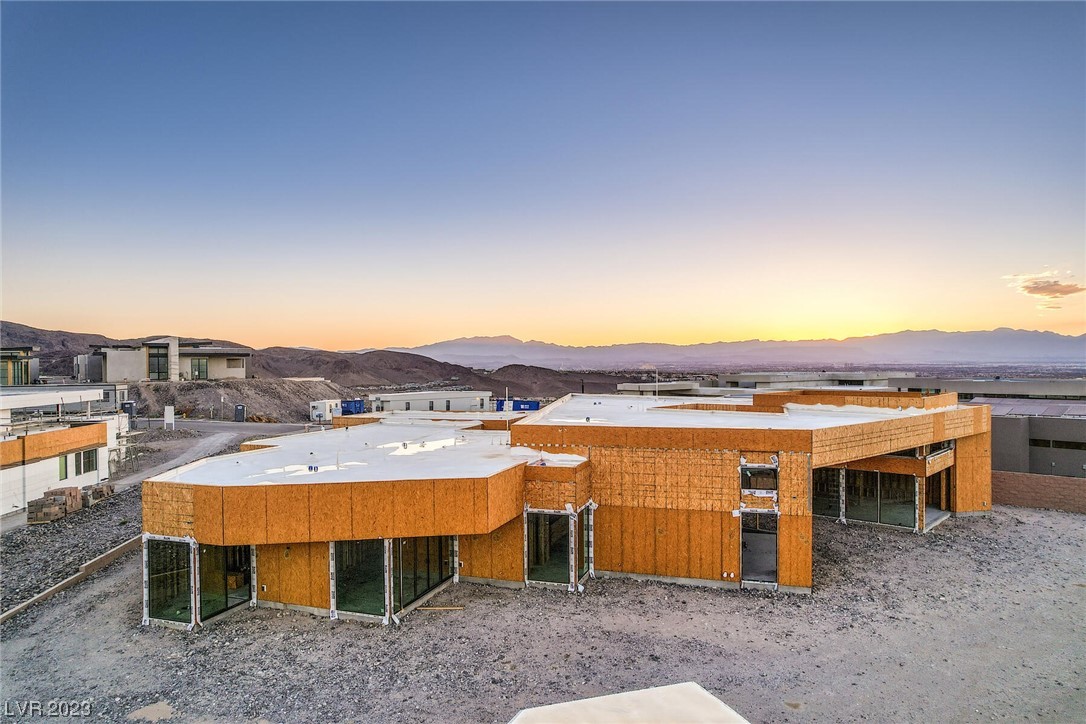 717 Dragon Peak Drive