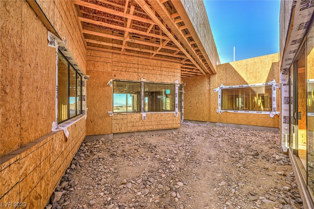 717 Dragon Peak Drive