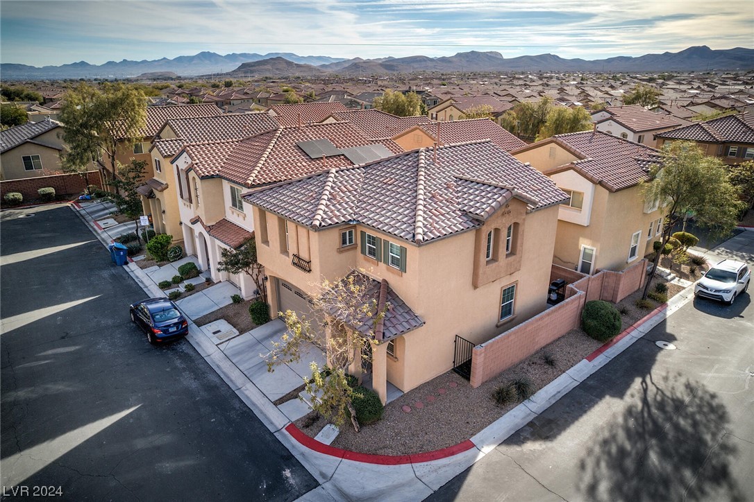7717 Pista Way