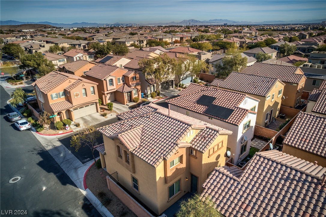 7717 Pista Way