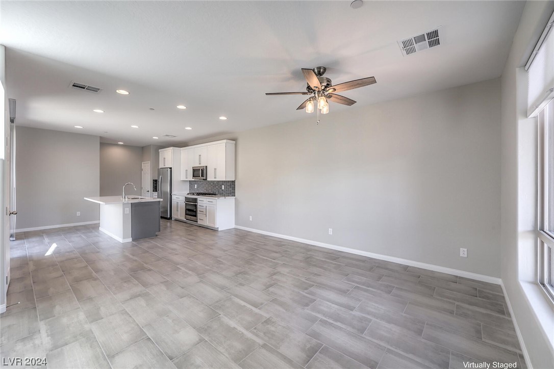 11759 Emerald Lake Avenue