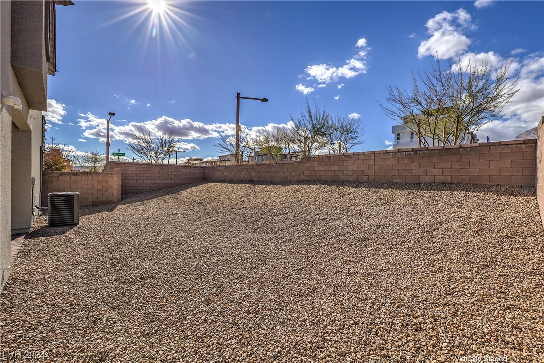 11759 Emerald Lake Avenue