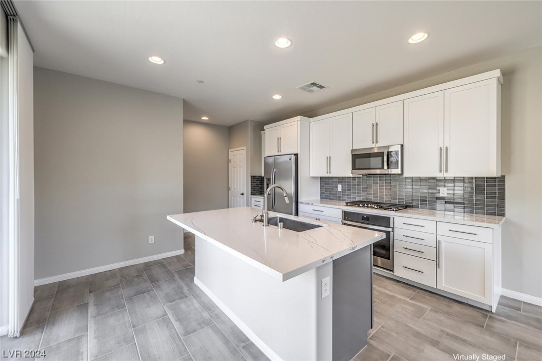 11759 Emerald Lake Avenue