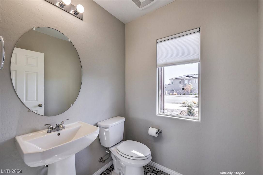 11759 Emerald Lake Avenue