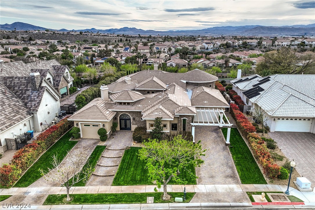 1361 Opal Valley Street