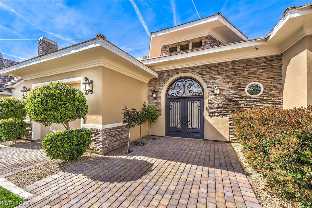 1361 Opal Valley Street