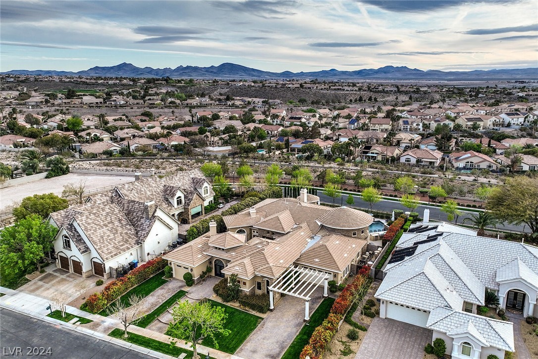 1361 Opal Valley Street