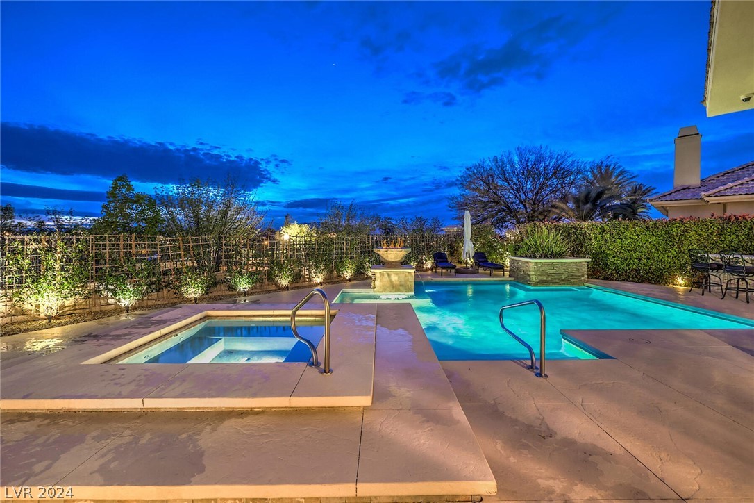 1361 Opal Valley Street