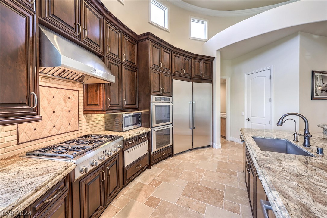 1361 Opal Valley Street