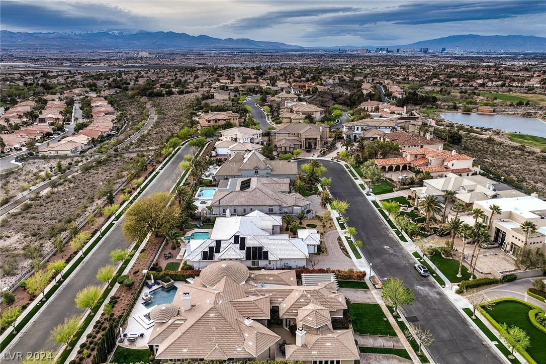 1361 Opal Valley Street