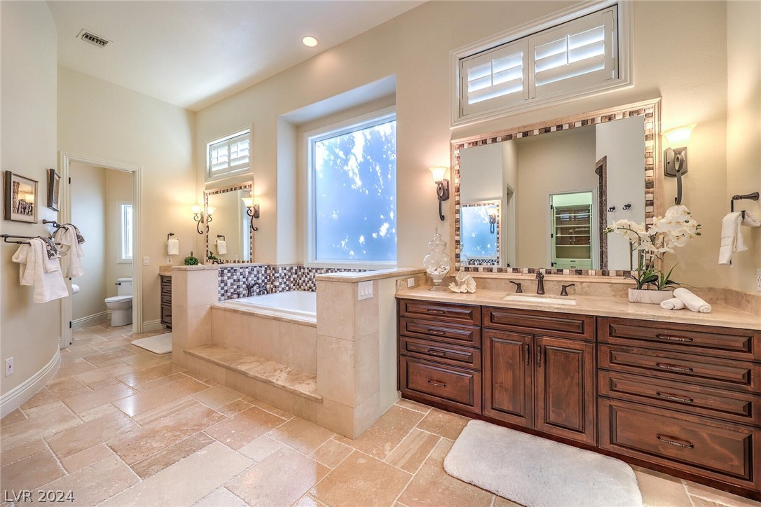 1361 Opal Valley Street