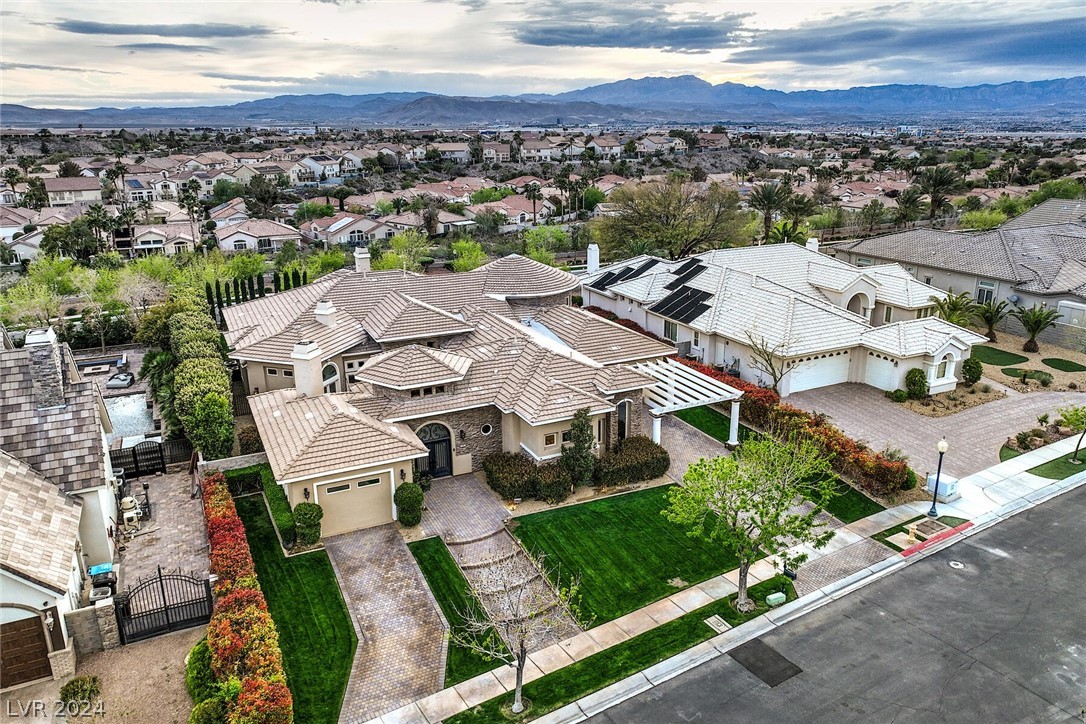 1361 Opal Valley Street