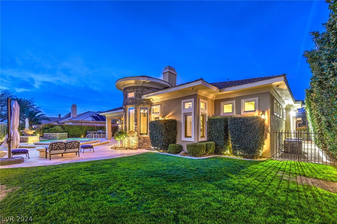 1361 Opal Valley Street