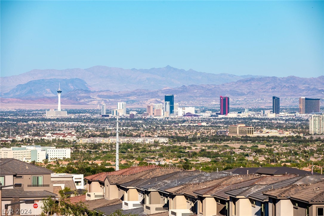 11832 Dragontail Peak Avenue