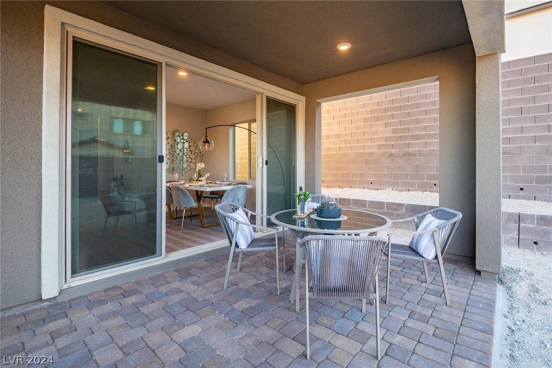 11832 Dragontail Peak Avenue