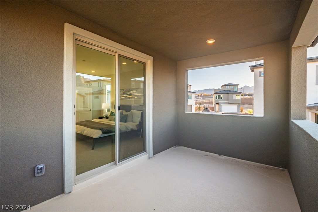 11832 Dragontail Peak Avenue