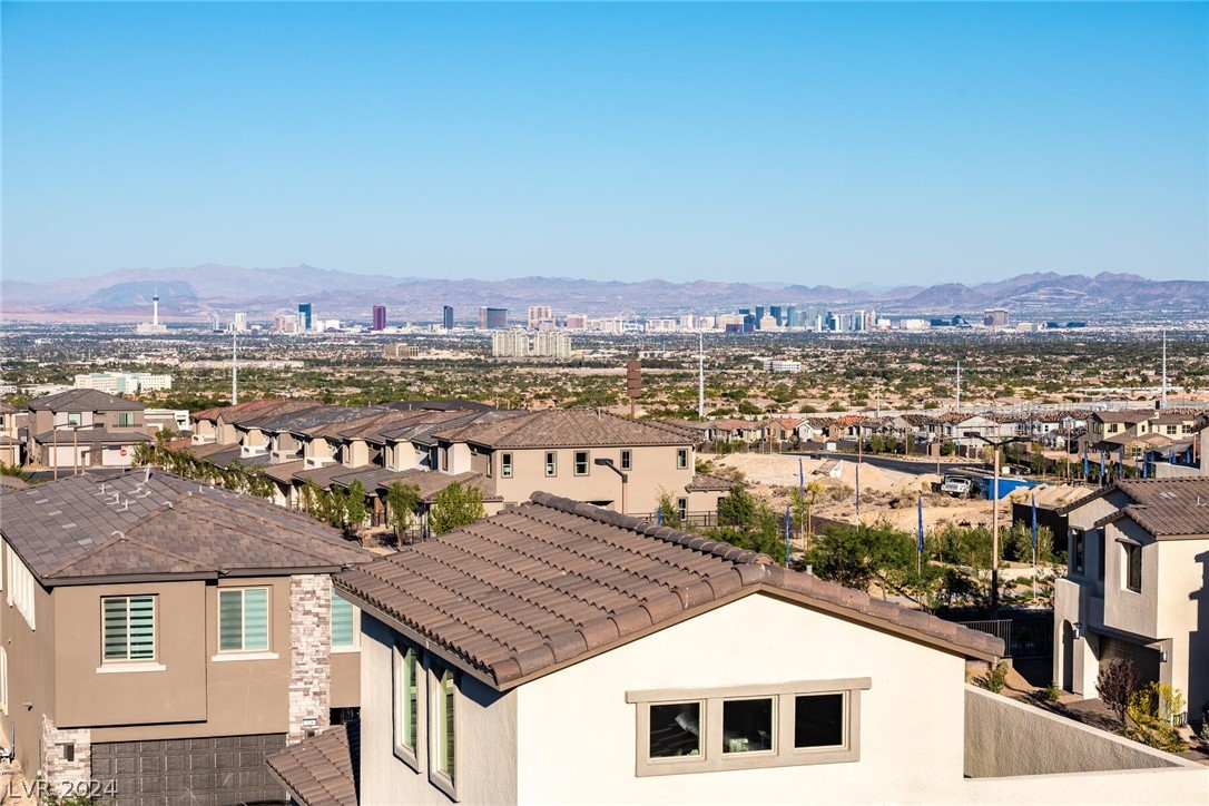 11832 Dragontail Peak Avenue