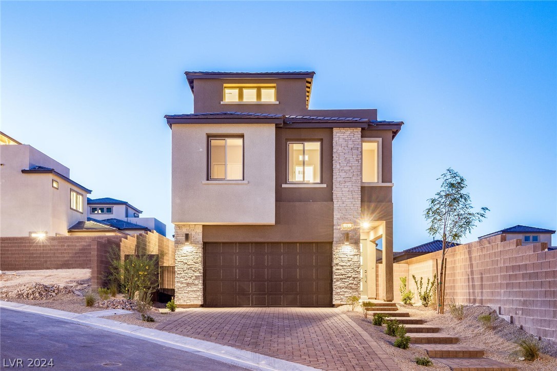 11832 Dragontail Peak Avenue