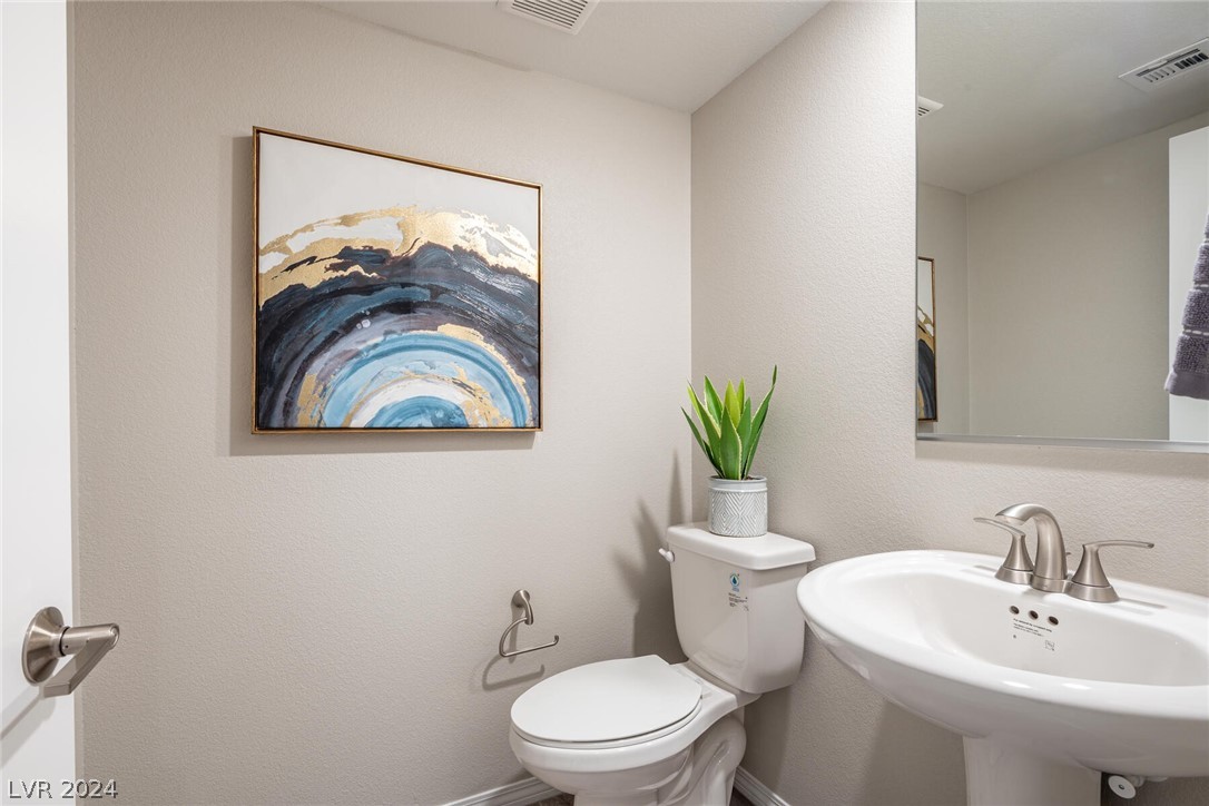 11832 Dragontail Peak Avenue